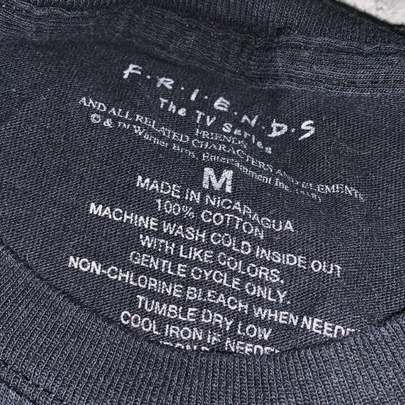 Friends crop top - Picture 2 of 2